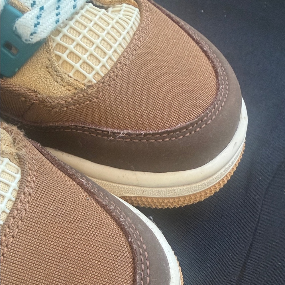 Jordan 4 Retro Cacao Wow Kids Sneakers in Teal and Tan